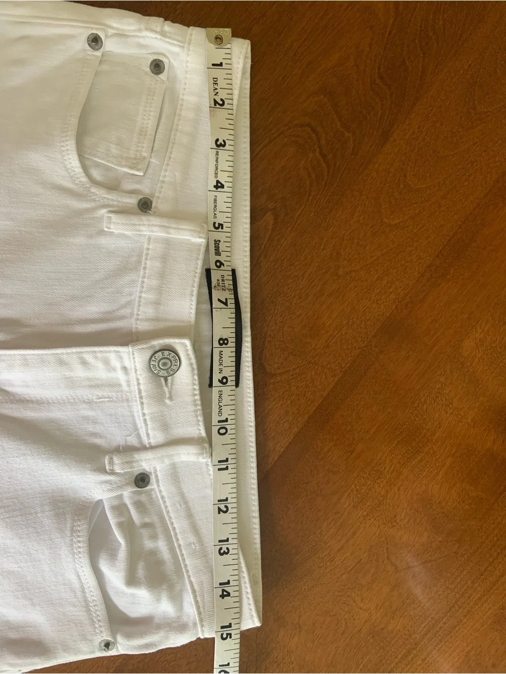 Express clean white